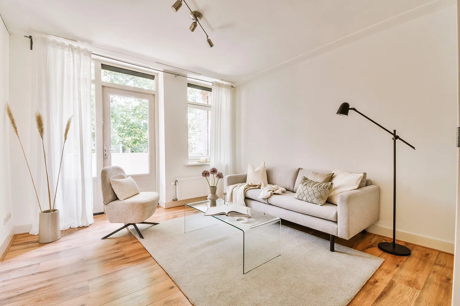 Consejos prácticos para mantener tu casa siempre bien iluminada con la luz natural